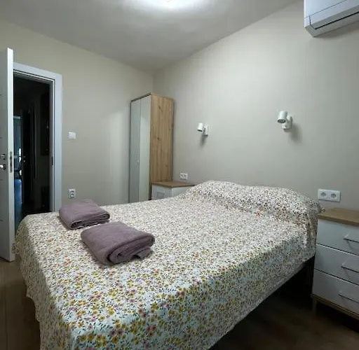 Comfy 2 - Centre 부르가스